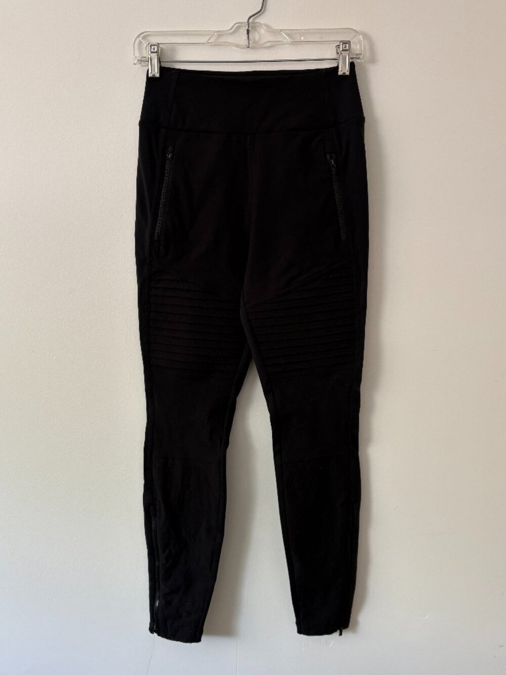 Athleta Headlands Hybrid Moto Tight | Size 4